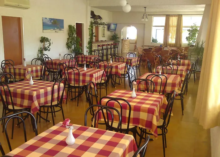 Aetos Ξενοδοχείο 2*